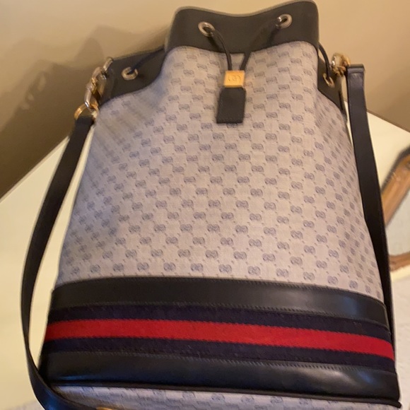 Authentic GUCCI Ophelia Bucket Style Shoulder Strap - Picture 3 of 16